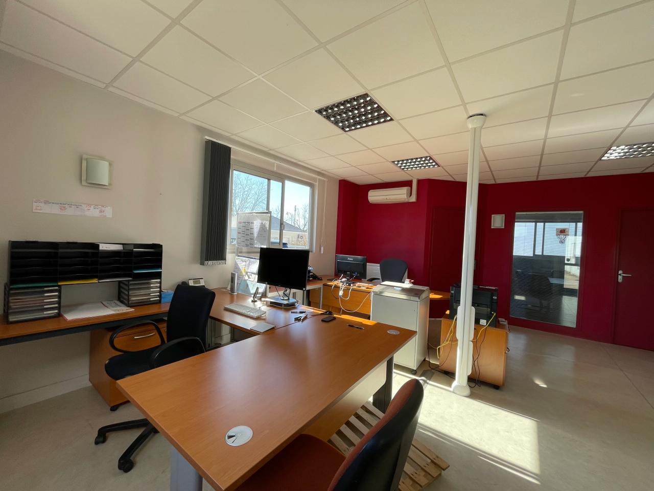 Bureau Saint-Jean-de-Braye 111m² Location bureau Saint-Jean-de-Braye Loiret OLBUR2530487 0